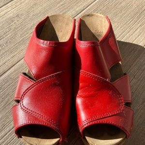 Vibrant Red Leather Troentorp Mariah Wood Clog Size 39
